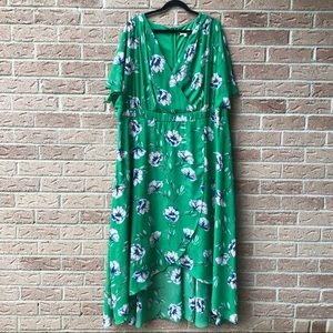 Beautiful Green Floral Summer Dress (SIZE 22/ 3X)